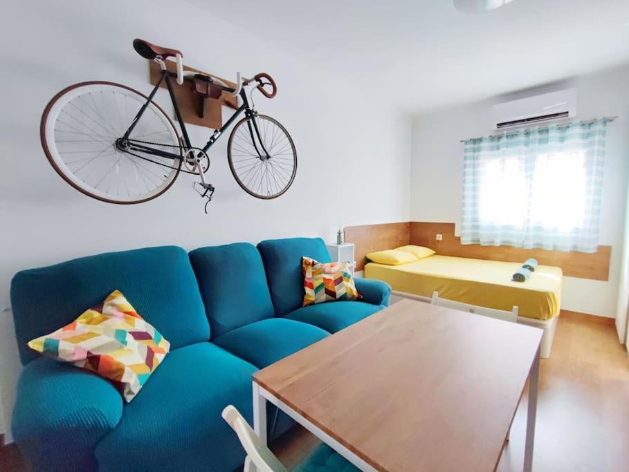 Bright And Quiet Studio In Малага Екстериор снимка